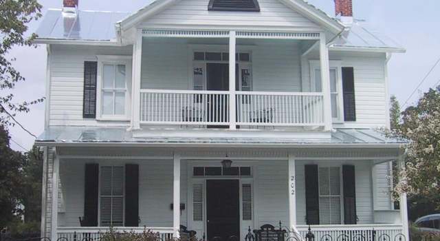 Photo of 202 W Church St, Edenton, NC 27932