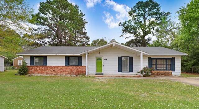 Photo of 103 Robin Lake Dr, Dudley, NC 28333