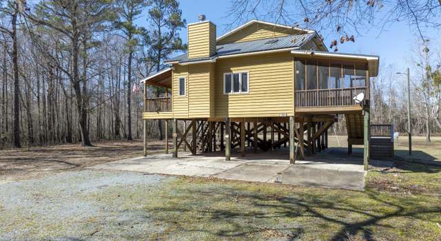 Photo of 106 River Bend Dr, Burgaw, NC 28425