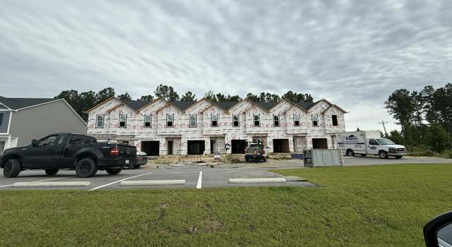 Photo of 206 Crab Claw Spit Ln, Jacksonville, NC 28546