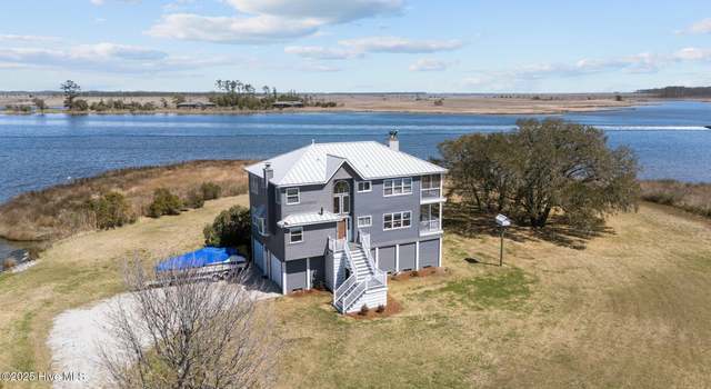 Photo of 1447 Live Oak Dr, Bayboro, NC 28515
