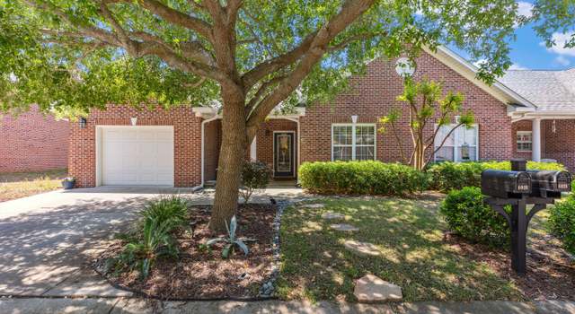 Photo of 6028 Banded Tulip Dr, Wilmington, NC 28412