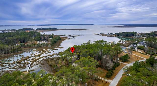 Photo of 113 Queen Annes Ln, Beaufort, NC 28516