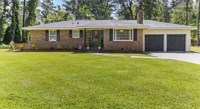 Photo of 84 White Pine Rd, Lake Waccamaw, NC 28450