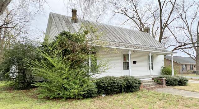 Photo of 203 S Charles St, La Grange, NC 28551