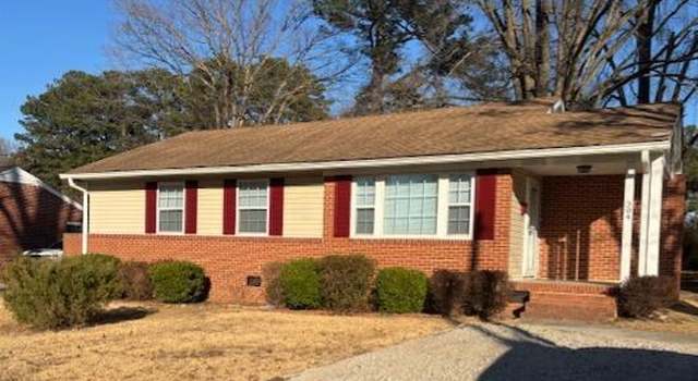 Photo of 304 Lillian Rd W, Wilson, NC 27893