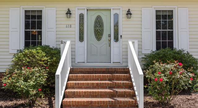 Photo of 618 Clover Dr, Jacksonville, NC 28546