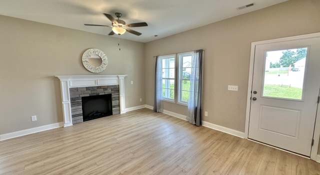 Photo of 105 Shumard Ct, Jacksonville, NC 28546