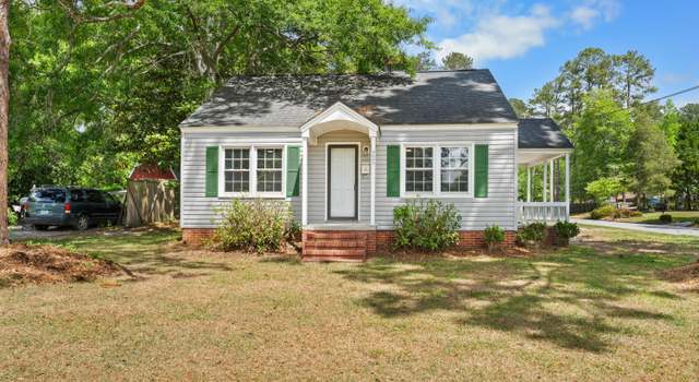 Photo of 229 E Calhoun St, Whiteville, NC 28472