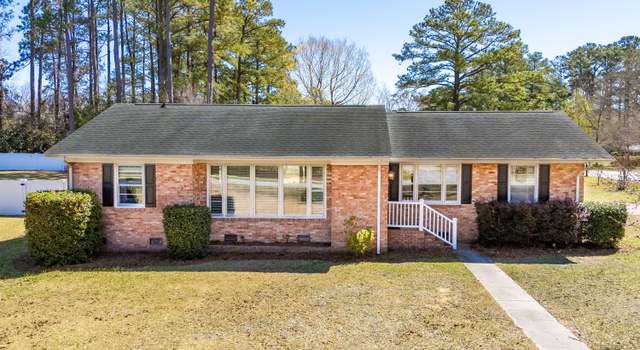 Photo of 802 River Rd, Trent Woods, NC 28562