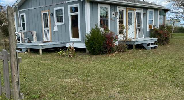 Photo of 683 Lola Rd, Cedar Island, NC 28520