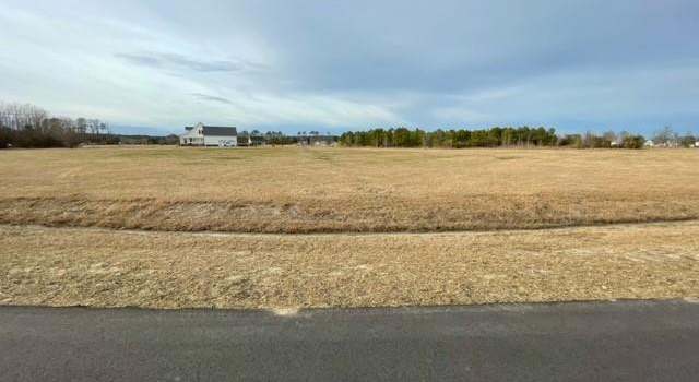 Photo of 470 Pointe Vista Dr, Elizabeth City, NC 27909