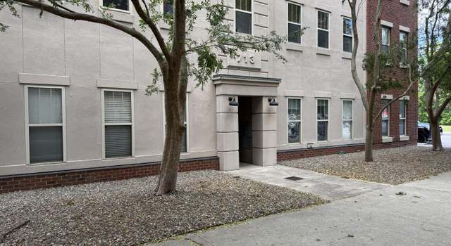 Photo of 713 N 4th St Apt 301, Wilmington, NC 28401