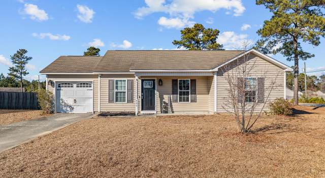 Photo of 600 Red Bud Ct, Richlands, NC 28574