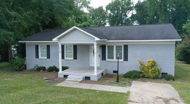 Photo of 510 Village St, Bladenboro, NC 28320