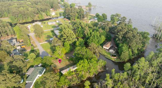 Photo of 113 Sailway Ct, Hertford, NC 27944