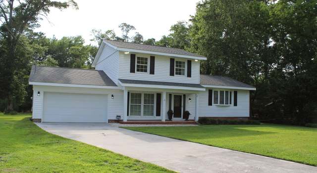 Photo of 4127 Plantation Rd, Morehead City, NC 28557