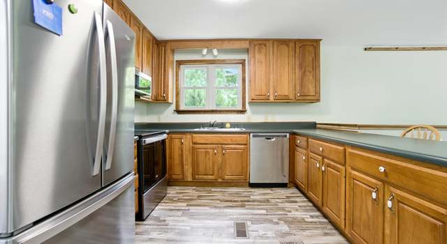 Photo of 142 Majors Island Rd, Maple, NC 27956
