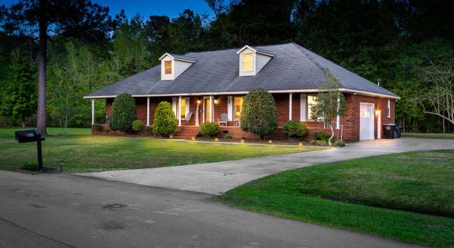 Photo of 869 Driftwood Dr, Greenville, NC 27858
