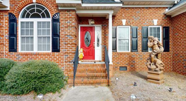 Photo of 203 Pointe Dr, La Grange, NC 28551