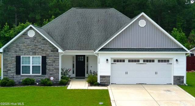 Photo of 1120 Amberjack Ct, New Bern, NC 28562