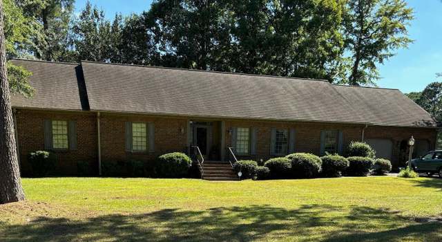 Photo of 5050 Country Club Dr N, Wilson, NC 27896