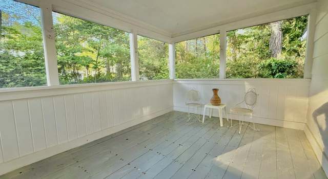 Photo of 203 Crescent Dr, Windsor, NC 27983