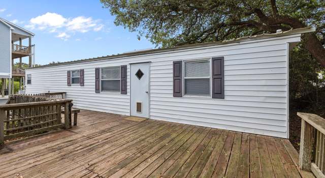 Photo of 8603 Reed Dr, Emerald Isle, NC 28594