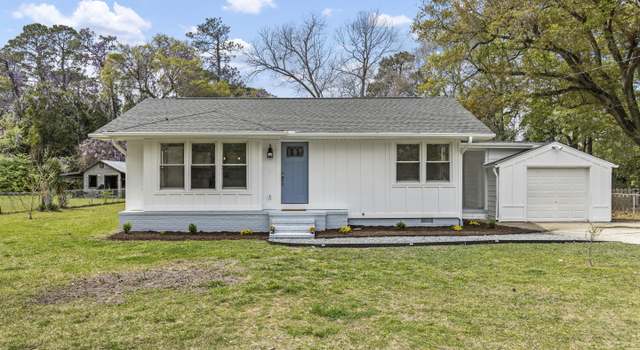Photo of 203 Cedar Dr, Riegelwood, NC 28456