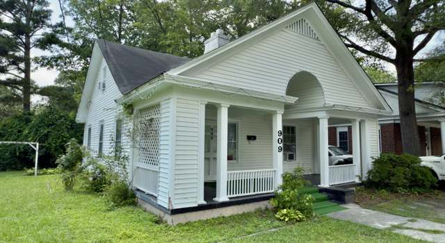 Photo of 909 Lee St N, Wilson, NC 27893
