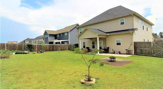 Photo of 5924 Crown Ridge Ct, Fayetteville, NC 28314