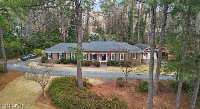 Photo of 109 Heather Ln, Southern Pines, NC 28387