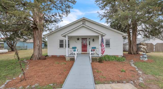 Photo of 203 Louise St, Conetoe, NC 27819
