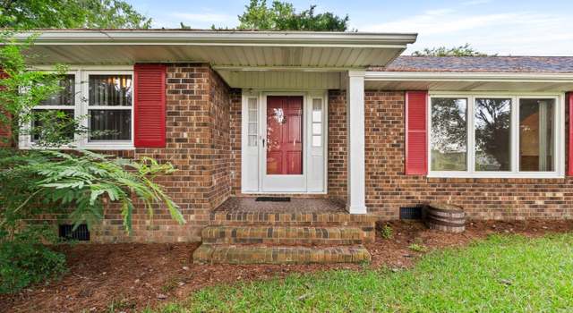 Photo of 280 Cornwallis Rd, Teachey, NC 28464