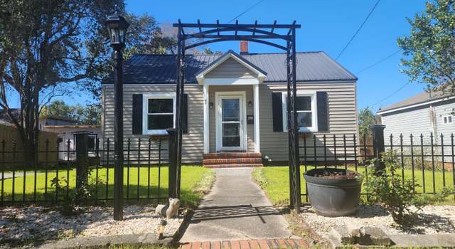 Photo of 2090 Burnett Blvd, Wilmington, NC 28401
