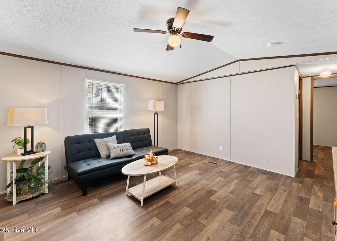 293 Sycamore Rd, Southport, NC 28461