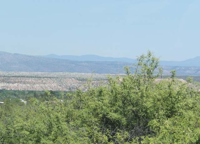 Property at 2080 Crossroads Blvd, Clarkdale, AZ 86324