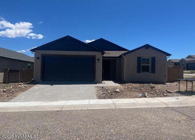 Property at 383 Malachite Dr, Clarkdale, AZ 86324, 3 beds, 2 baths