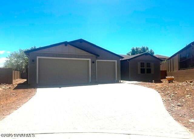 Property at 801 Flat Iron Rd, Clarkdale, AZ 86324, 3 beds, 2 baths