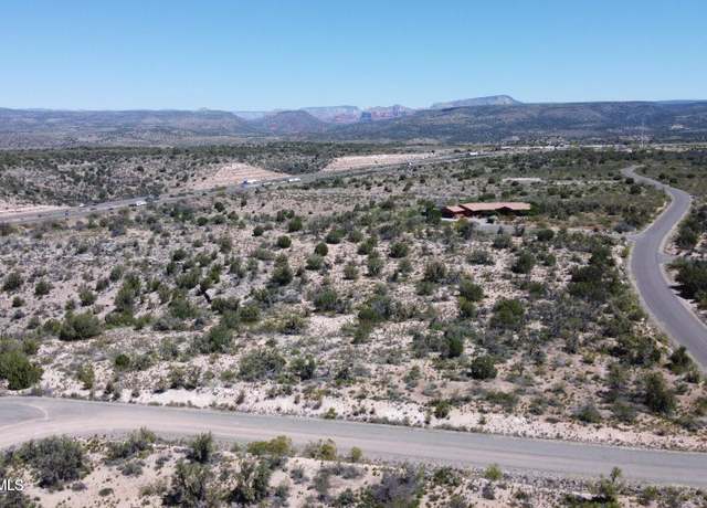 Property at 4190 E Gray Hawk Ln, Rimrock, AZ 86335