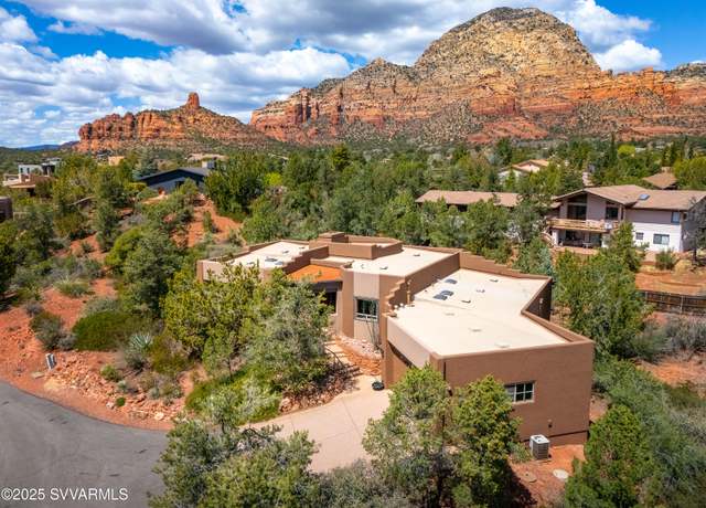 Property at 2250 E Mule Deer Rd, Sedona, AZ 86336, 3 beds, 2.5 baths