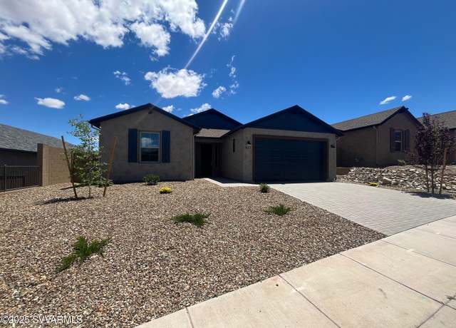 Property at 833 Eugene Rd, Clarkdale, AZ 86324, 3 beds, 2 baths