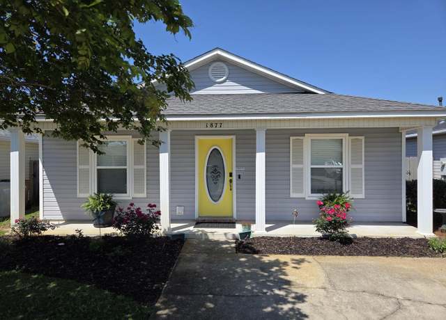 Property at 1877 Vineyard St, Navarre, FL 32566, 3 beds, 2 baths