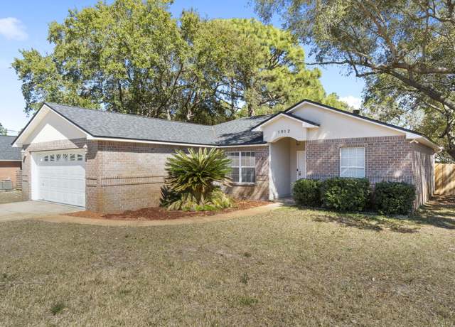 Property at 1912 Bayou Dr, Navarre, FL 32566, 3 beds, 2 baths