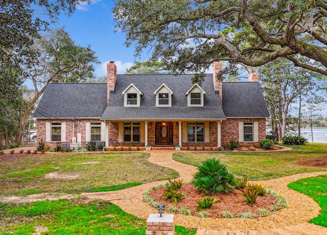 Property at 7150 Printers Alley Aly, Milton, FL 32583, 6 beds, 3.5 baths