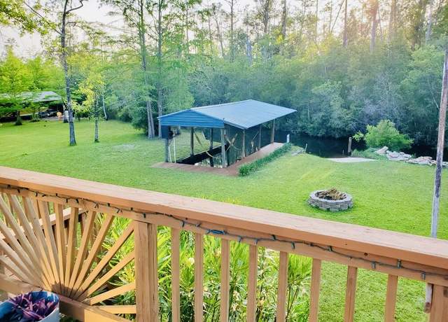 Property at 5717 Lakeside Ct, Milton, FL 32583, 3 beds, 2 baths