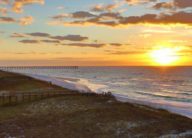 Property at 8245 Gulf Blvd Apt 401, Navarre, FL 32566, 2 beds, 2 baths