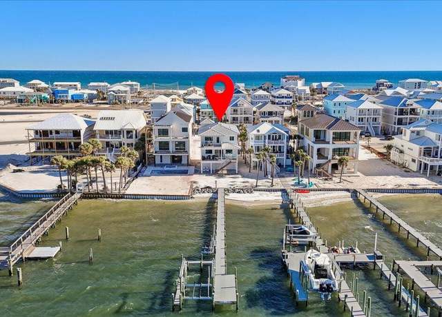 Property at 7336 Grand Navarre Blvd, Navarre, FL 32566, 4 beds, 3 baths