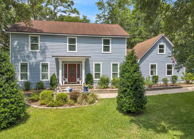 Property at 9732 Quail Hollow Blvd Blvd, Pensacola, FL 32514, 3 beds, 2.5 baths