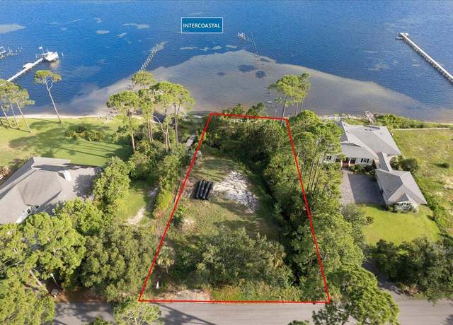 Property at 6811 Tidewater Dr, Navarre, FL 32566